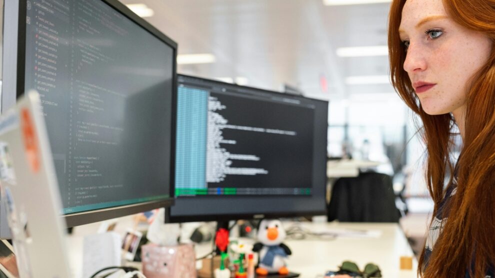 Federated Learning in Action Secure AI Training for Sensitive Data