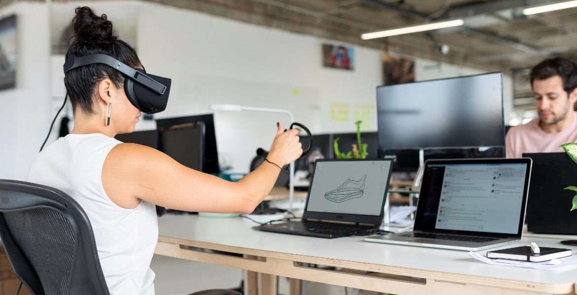 Device-as-a-Service (DaaS) 2.0: Predictive Refresh Cycles and Usage-Based Procurement Models